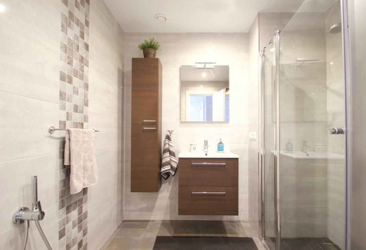 טורמולינוס Sea Front Studio With Spacious Balcony Santa Clara מראה חיצוני תמונה